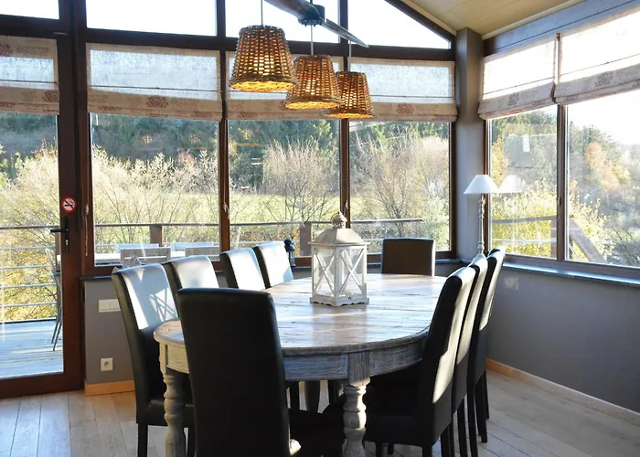 Family Fun Near Center Redu