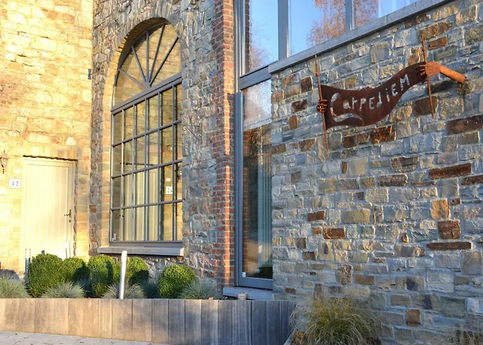 Family Fun Near Center Redu